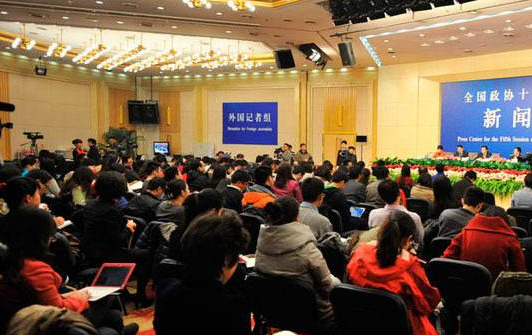 中国习近平主席5日在上海会见捷克总统泽曼